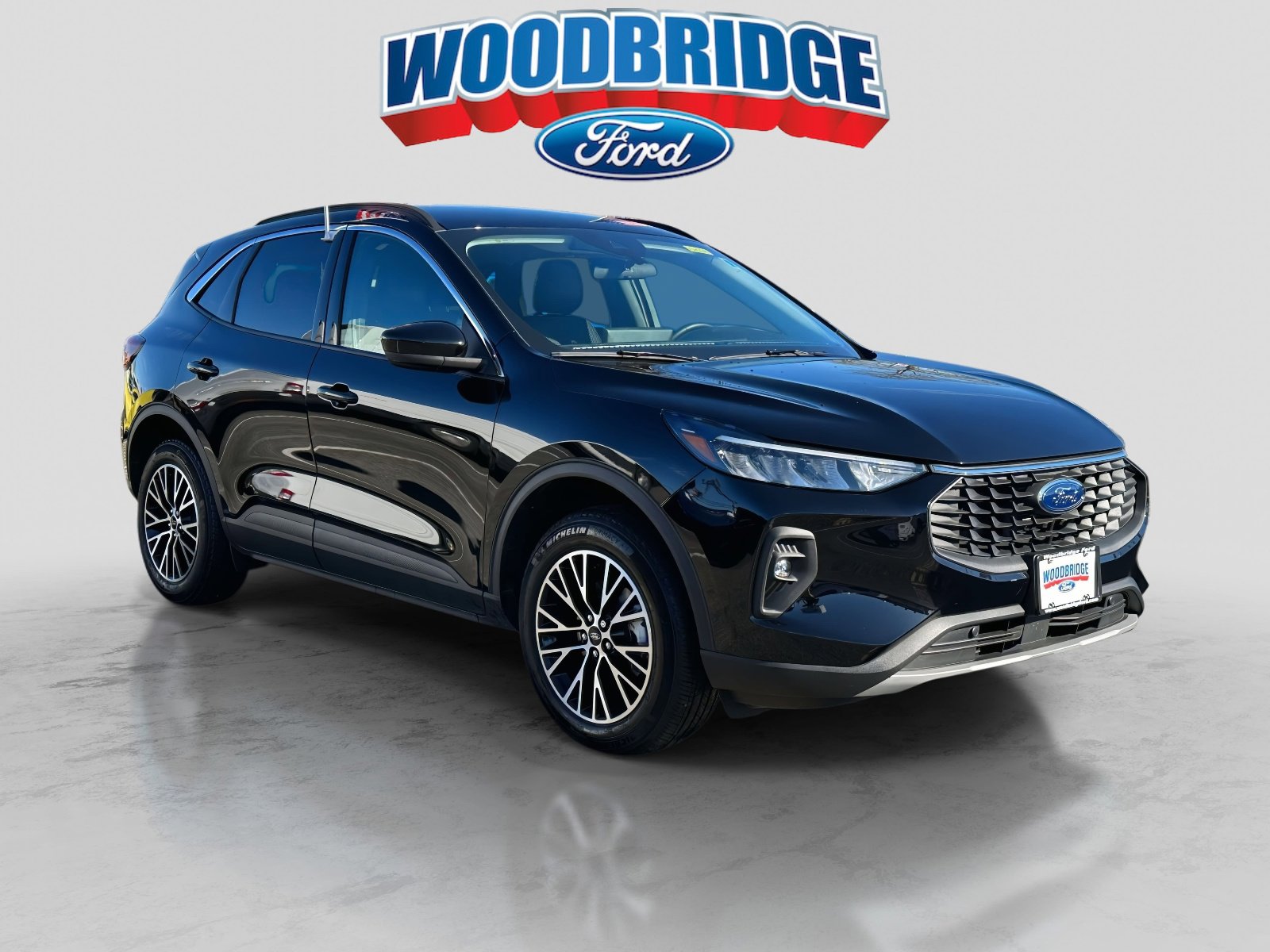 Used 2024 Ford Escape SE image 1
