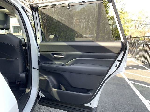 Used 2026 Toyota Grand Highlander Limited image 11