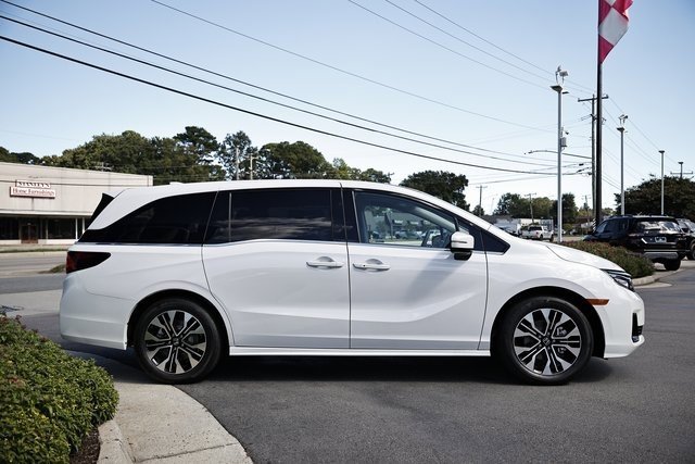 New 2026 Honda Odyssey Elite image 16