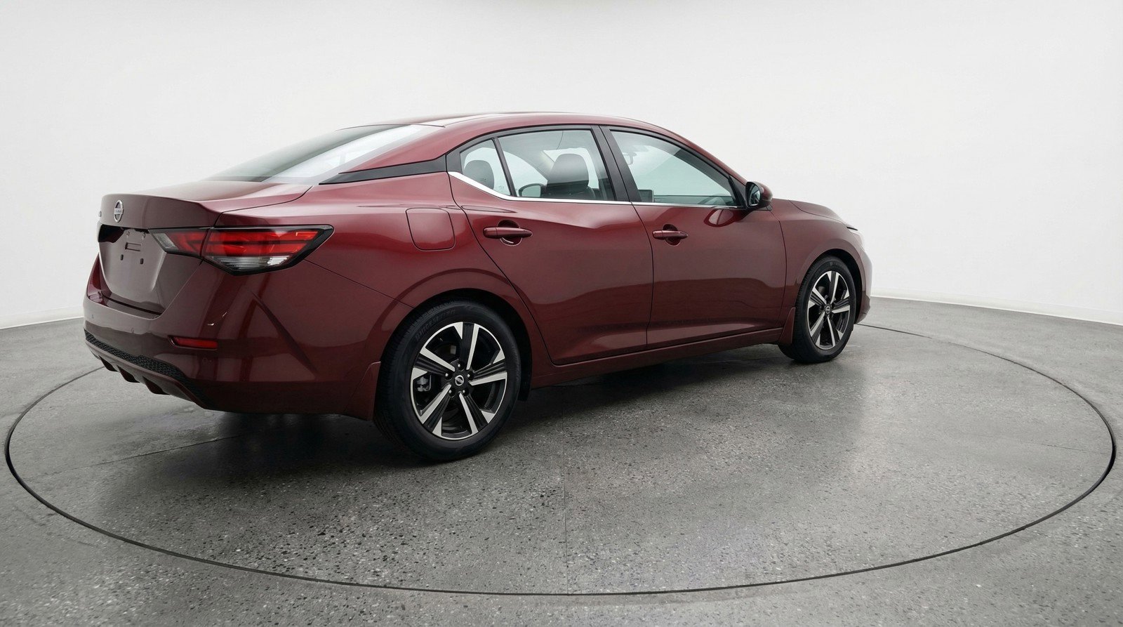 Used 2025 Nissan Sentra SV image 9