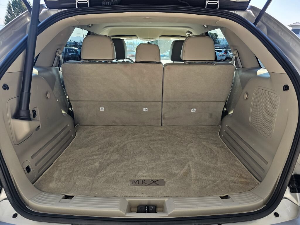 Used 2013 Lincoln MKX FWD image 15