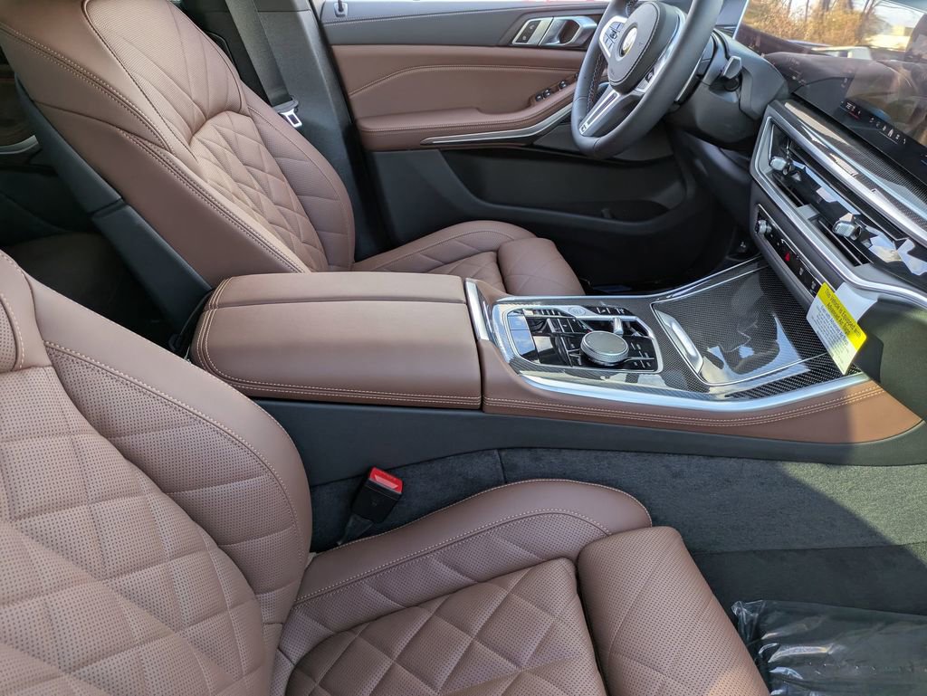 New 2026 BMW X5 M60i w/ Climate Comfort Package image 37