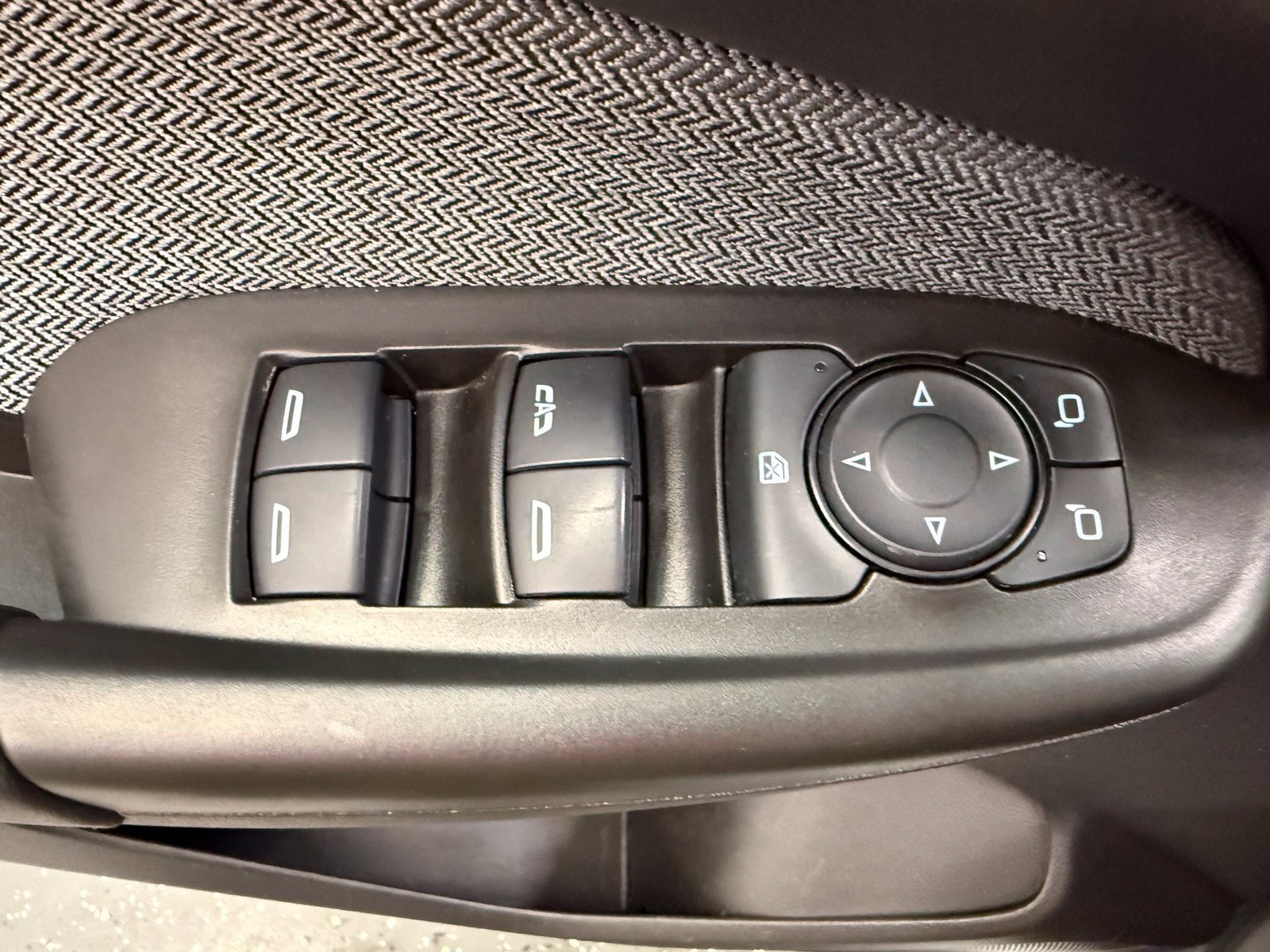 Used 2025 Chevrolet TrailBlazer LT AWD/4WD image 10