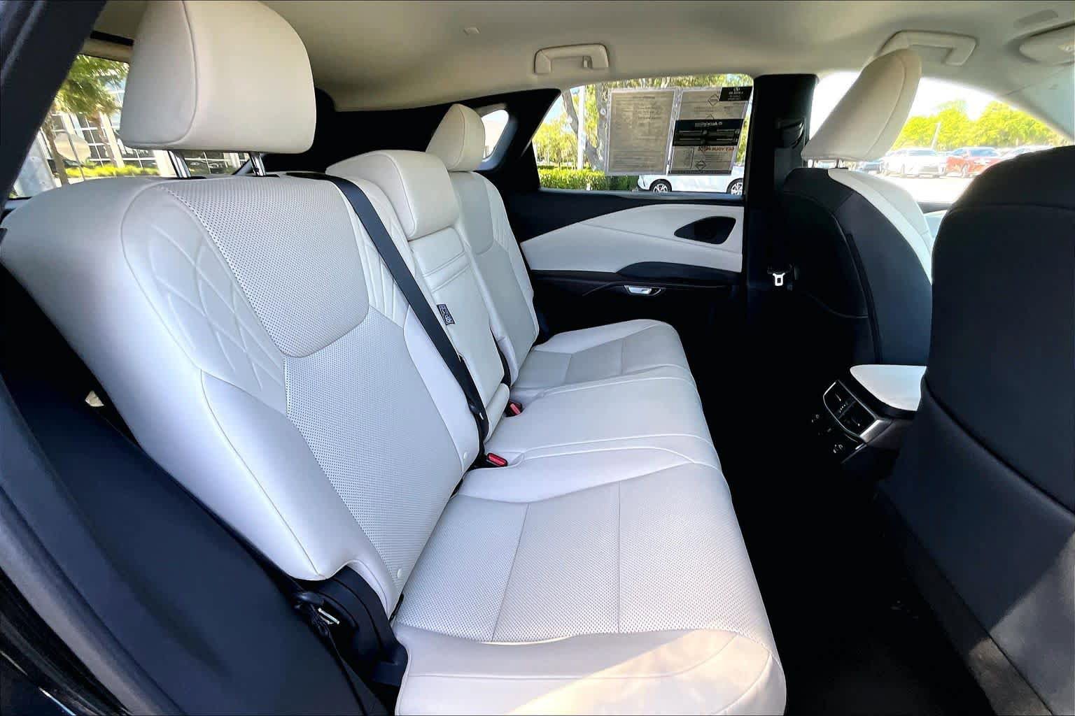 Used 2024 Lexus RX 350 FWD w/ Technology Package image 20