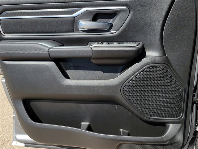 New 2026 RAM 1500 4x4 Crew Cab image 11
