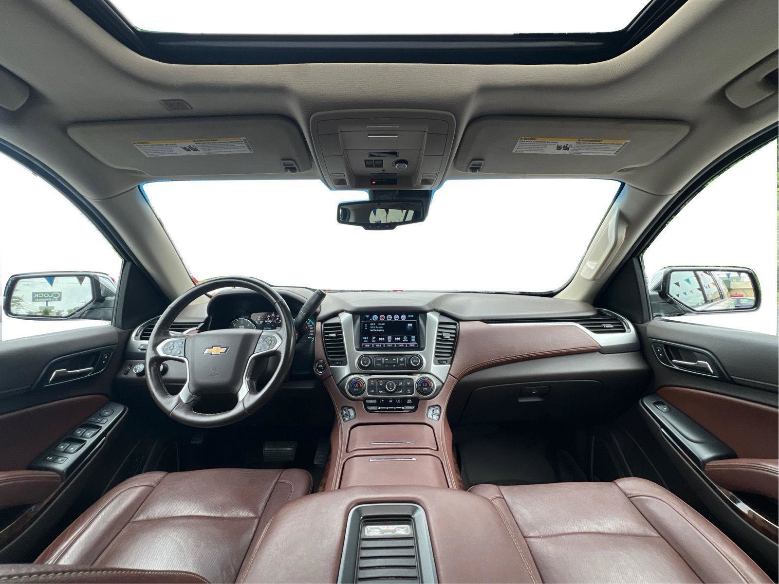 Used 2018 Chevrolet Suburban Premier AWD/4WD image 6
