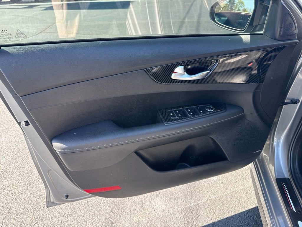 Used 2023 Kia Forte GT-Line w/ GT-Line Premium Package FWD image 14