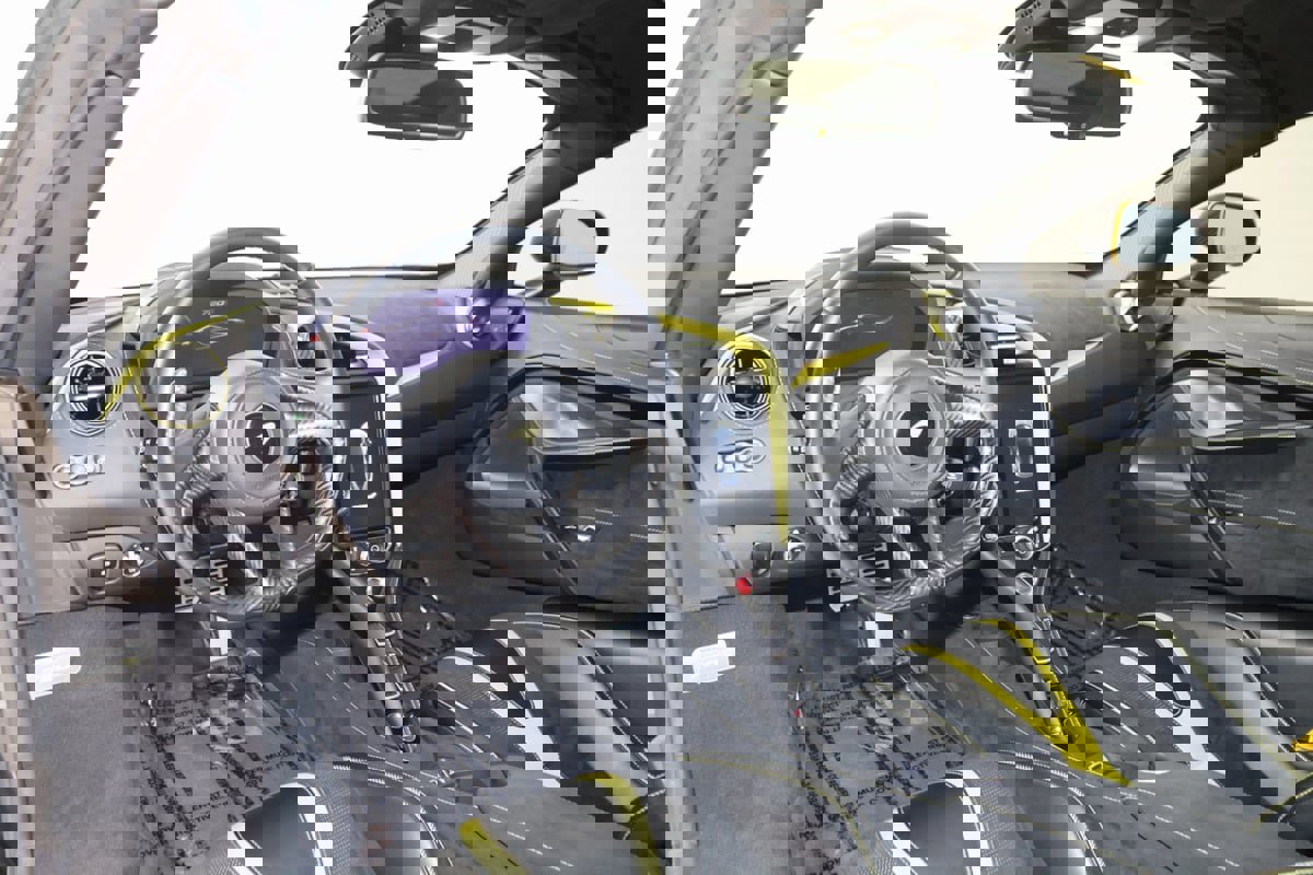 Used 2022 McLaren 720S Performance image 36