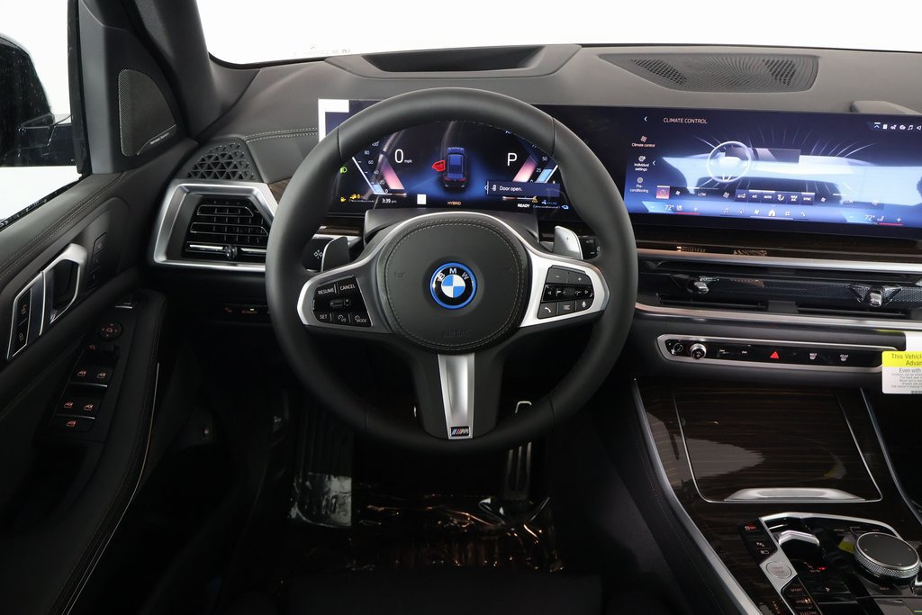 New 2026 BMW X5 xDrive50e w/ M Sport Package AWD/4WD image 3