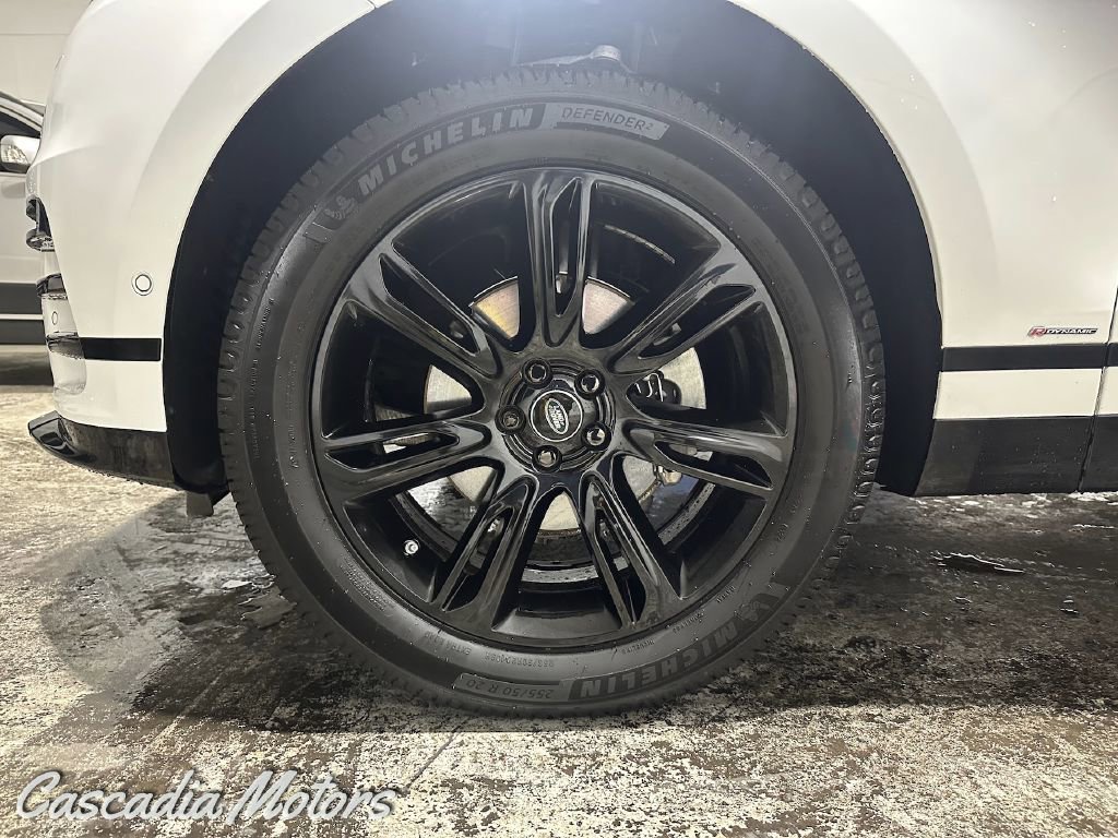 Used 2019 Land Rover Range Rover Velar R-Dynamic SE image 28