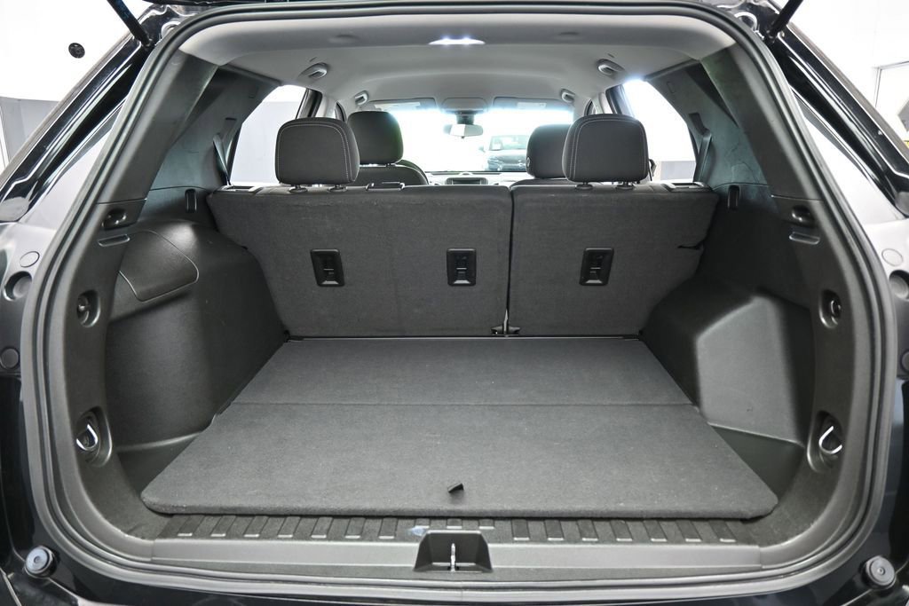 Used 2021 Chevrolet Equinox LS FWD image 31