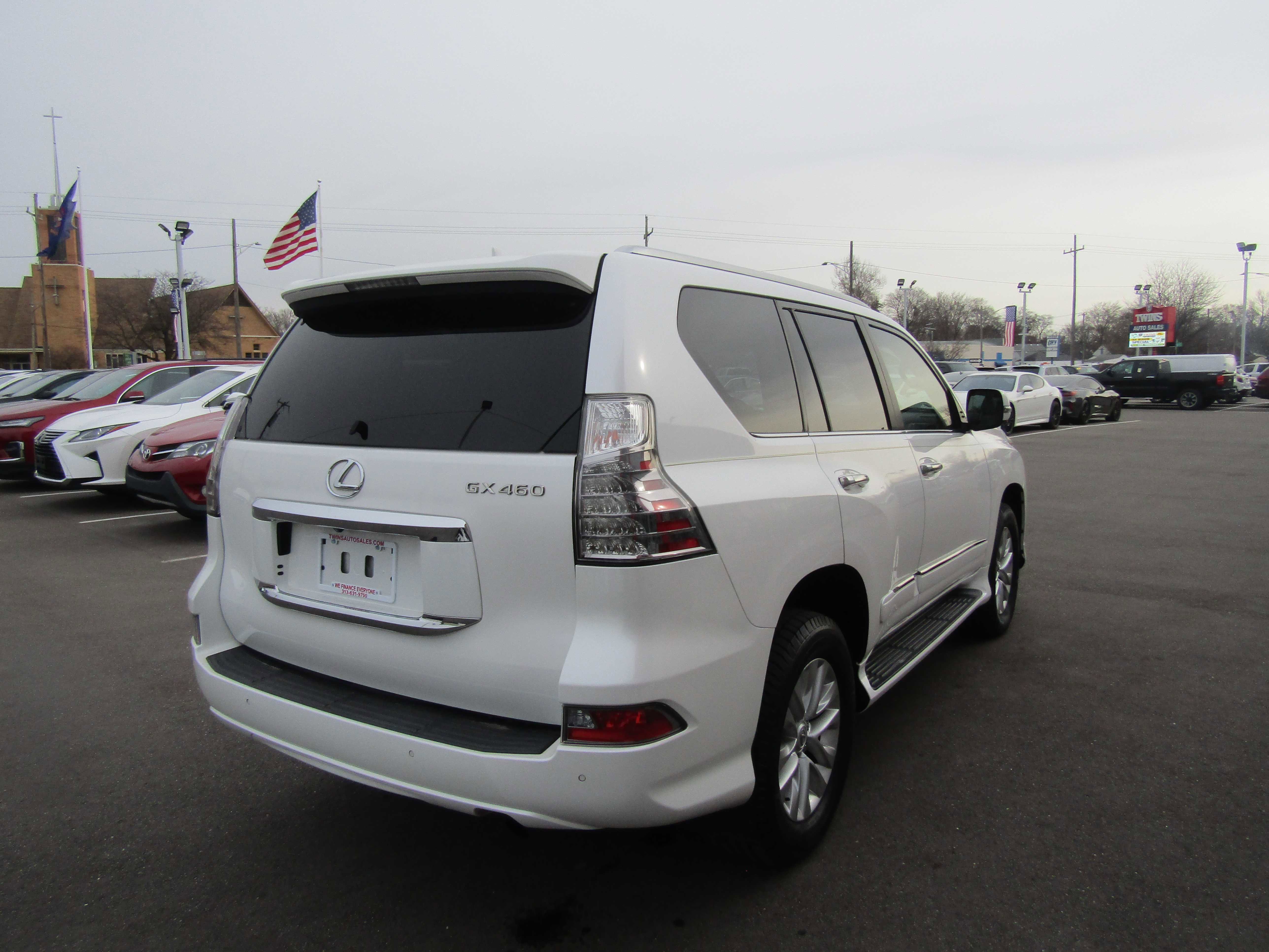Used 2016 Lexus GX 460 w/ Premium Package image 6