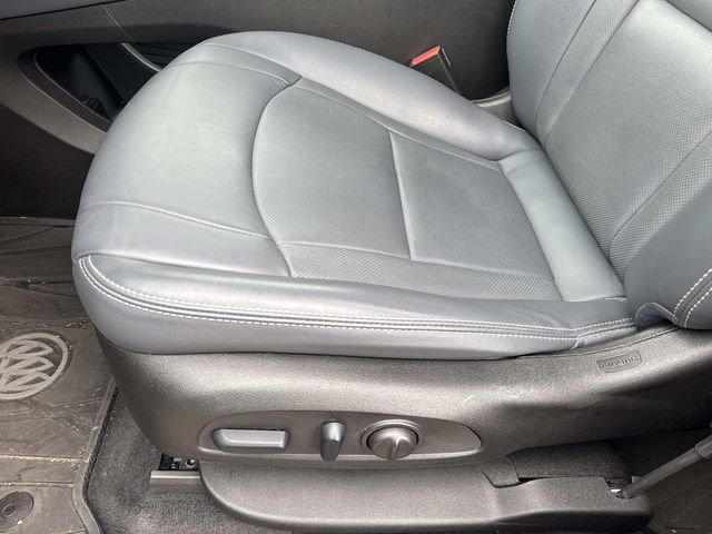 Used 2024 Buick Enclave Essence w/ Experience Buick Package FWD image 22