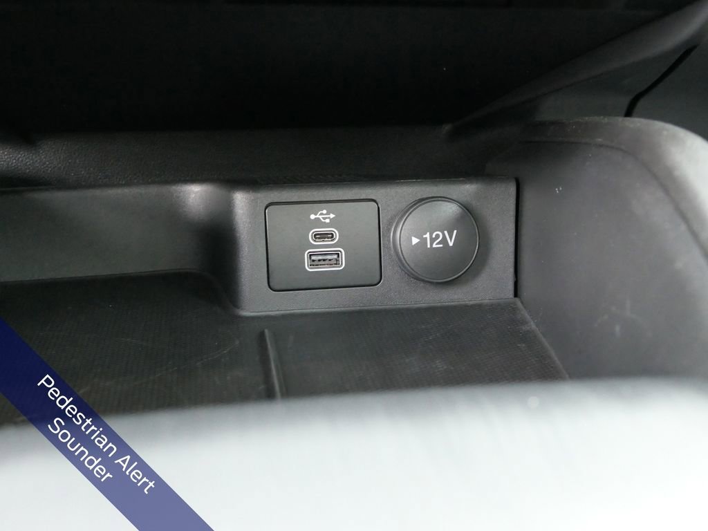 Used 2025 Ford Escape ST-Line w/ Equipment Group 301A image 17