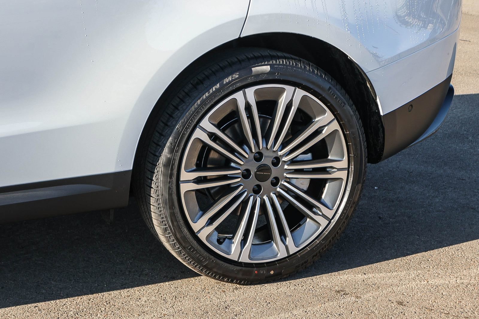 New 2026 Land Rover Range Rover Sport SE image 10