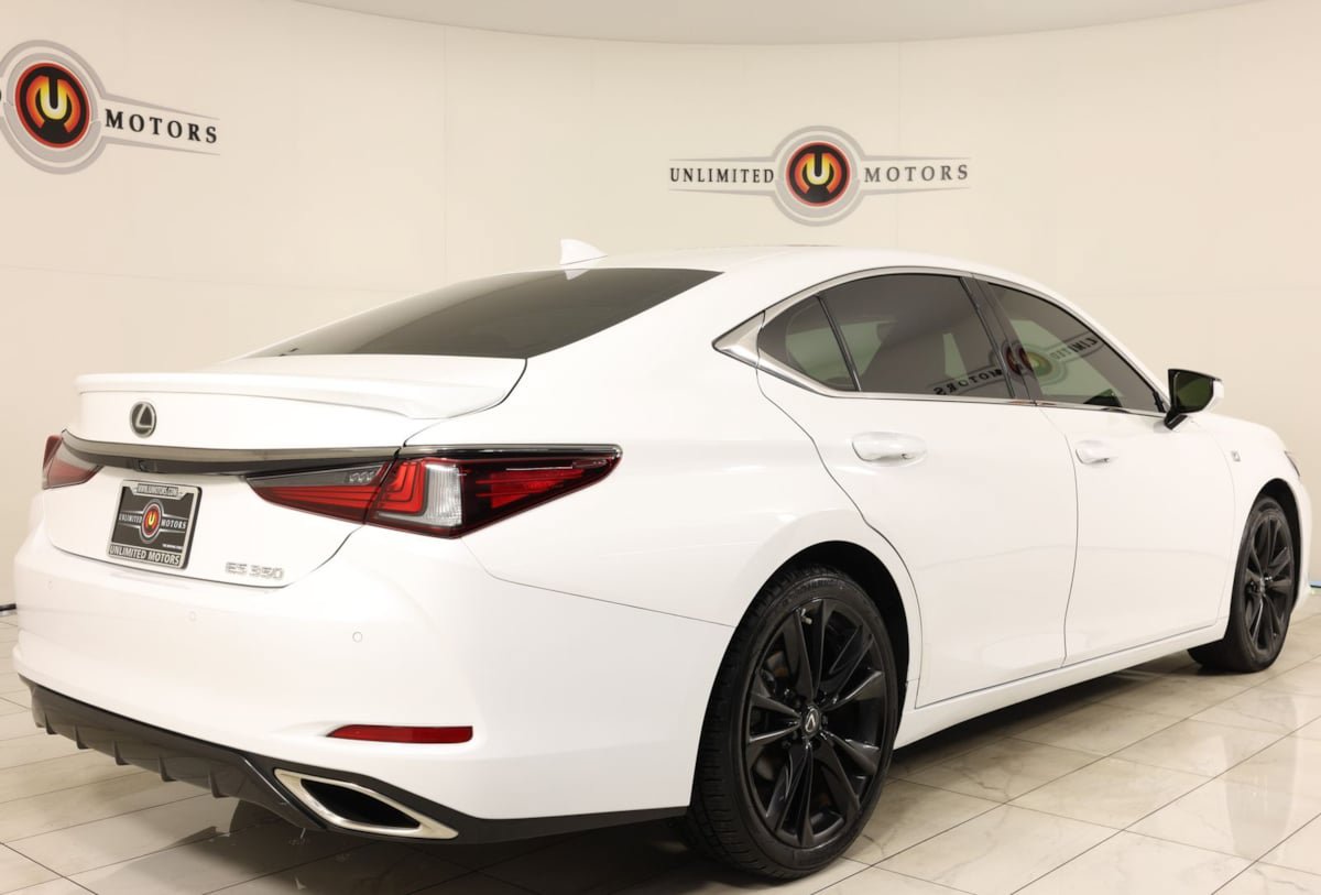 Used 2023 Lexus ES 350 F Sport w/ Accessory Package (Z2) FWD image 3