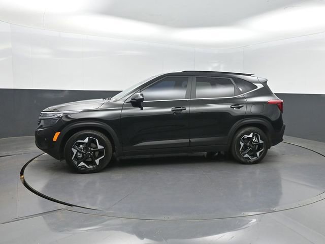 Used 2025 Kia Seltos EX FWD image 2