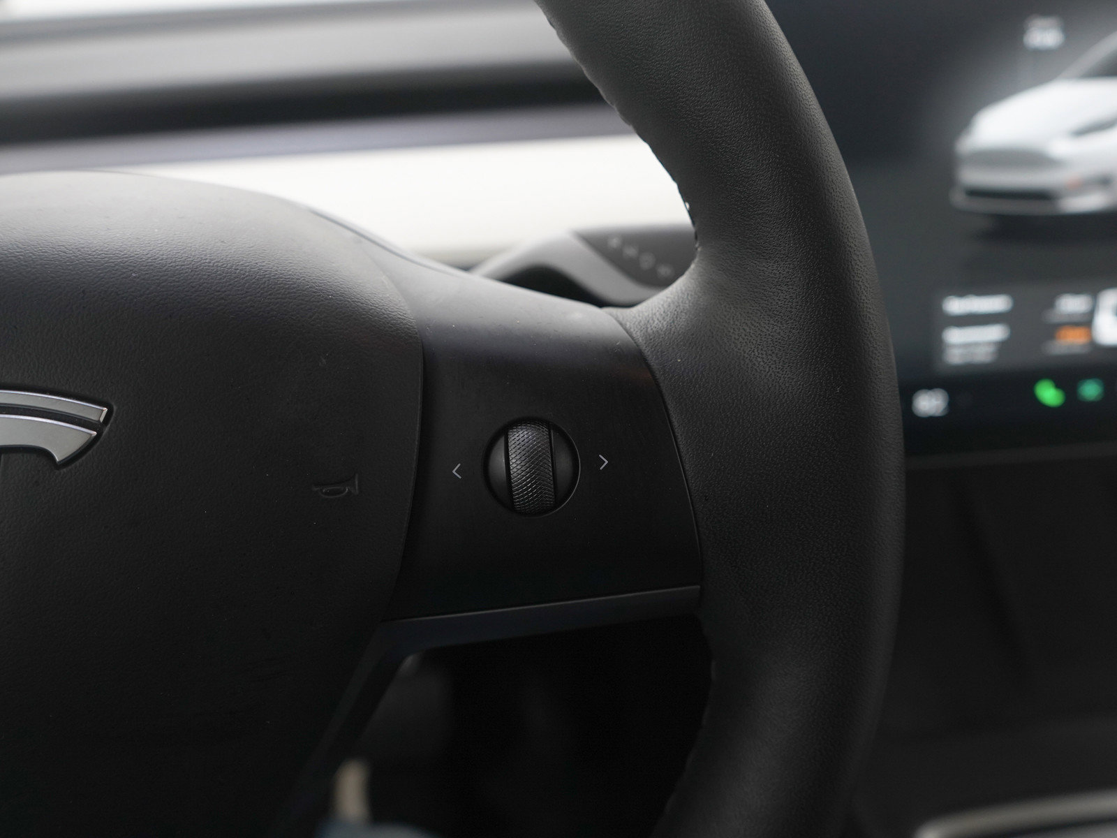 Used 2024 Tesla Model Y Long Range image 24