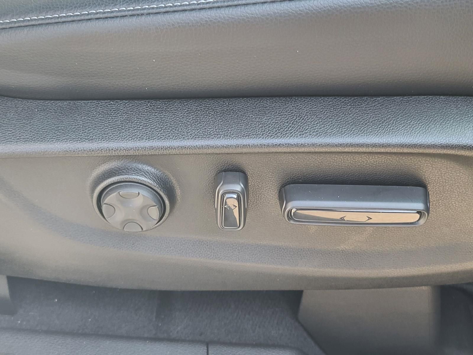 Used 2023 Honda Odyssey Touring image 19