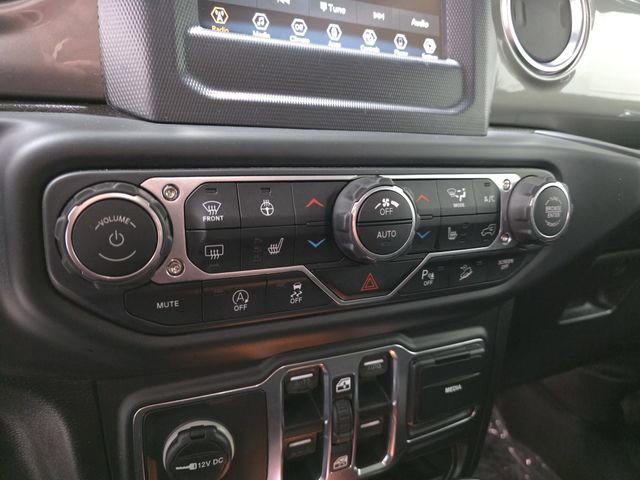 Used 2018 Jeep Wrangler Unlimited Sahara w/ Dual Top Group image 22