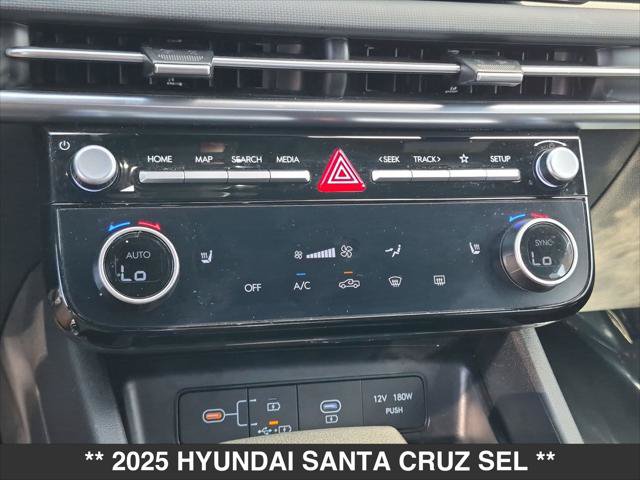 Used 2025 Hyundai Santa Cruz SEL FWD image 15