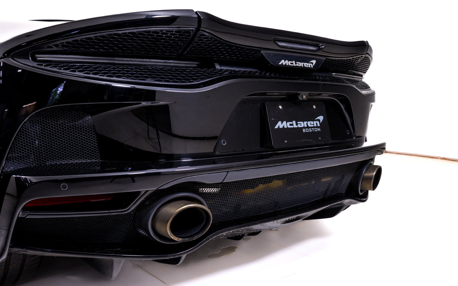 Used 2022 McLaren GT RWD image 12
