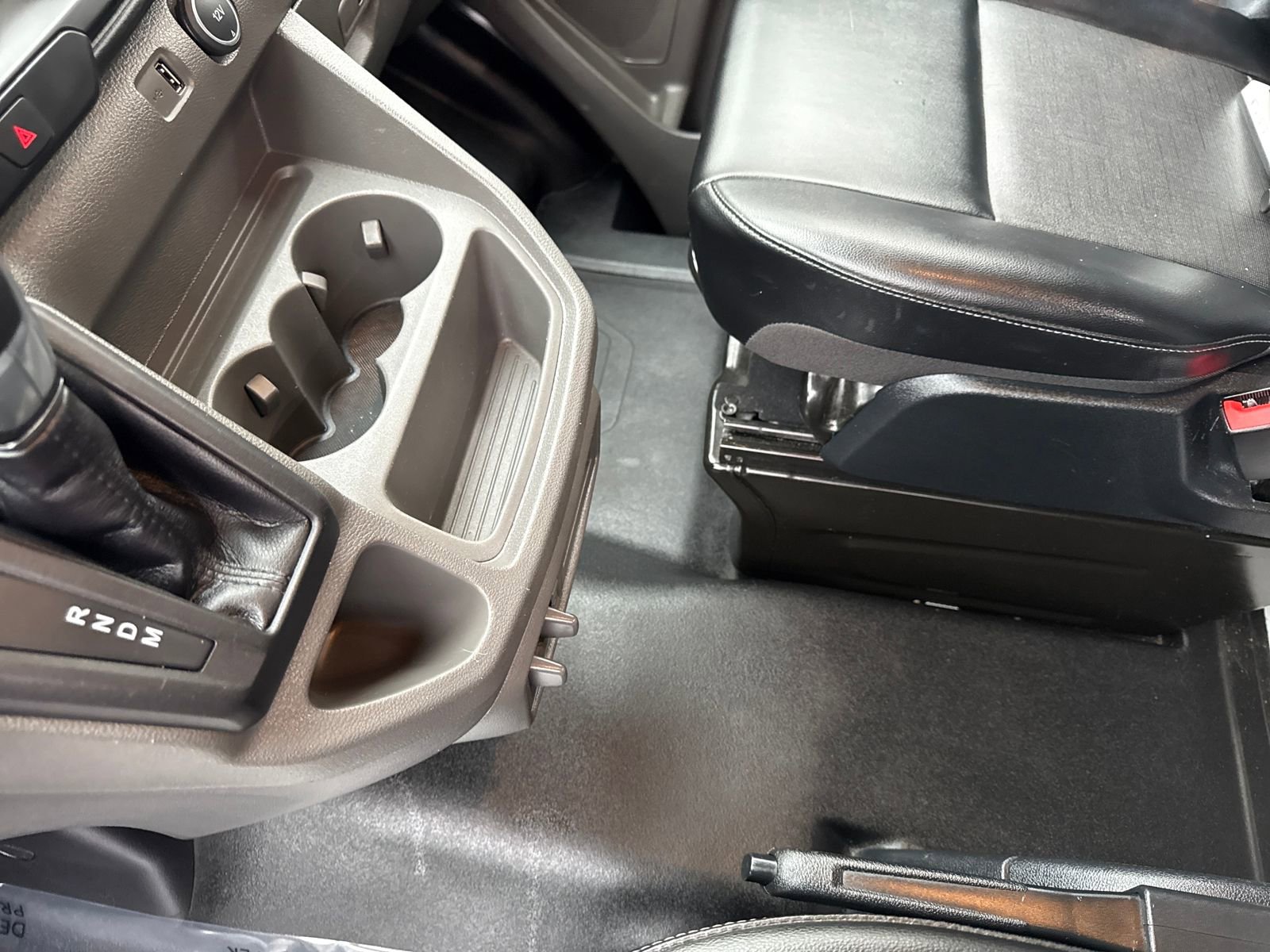 Used 2020 Ford Transit 250 Low Roof image 26