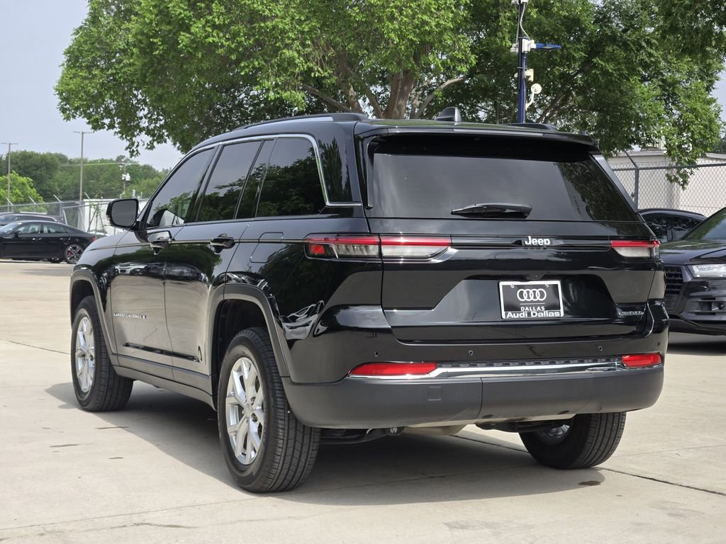 Used 2023 Jeep Grand Cherokee Limited RWD image 11