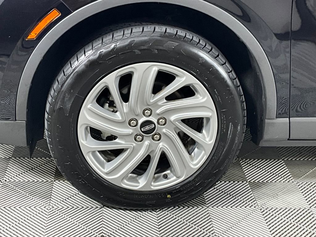 Certified 2024 Lincoln Corsair AWD image 10