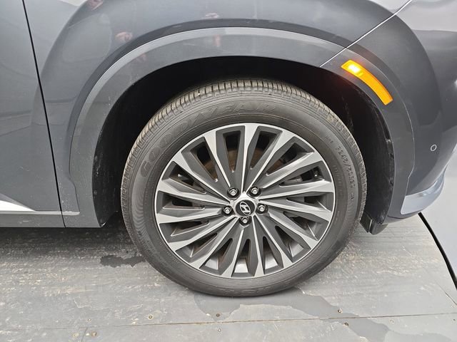 Used 2024 Hyundai Palisade Calligraphy image 12