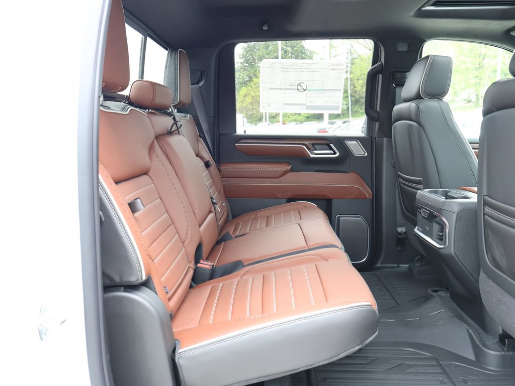New 2026 GMC Sierra 3500 Denali Ultimate w/ LPO, Black Badging Package AWD/4WD image 44