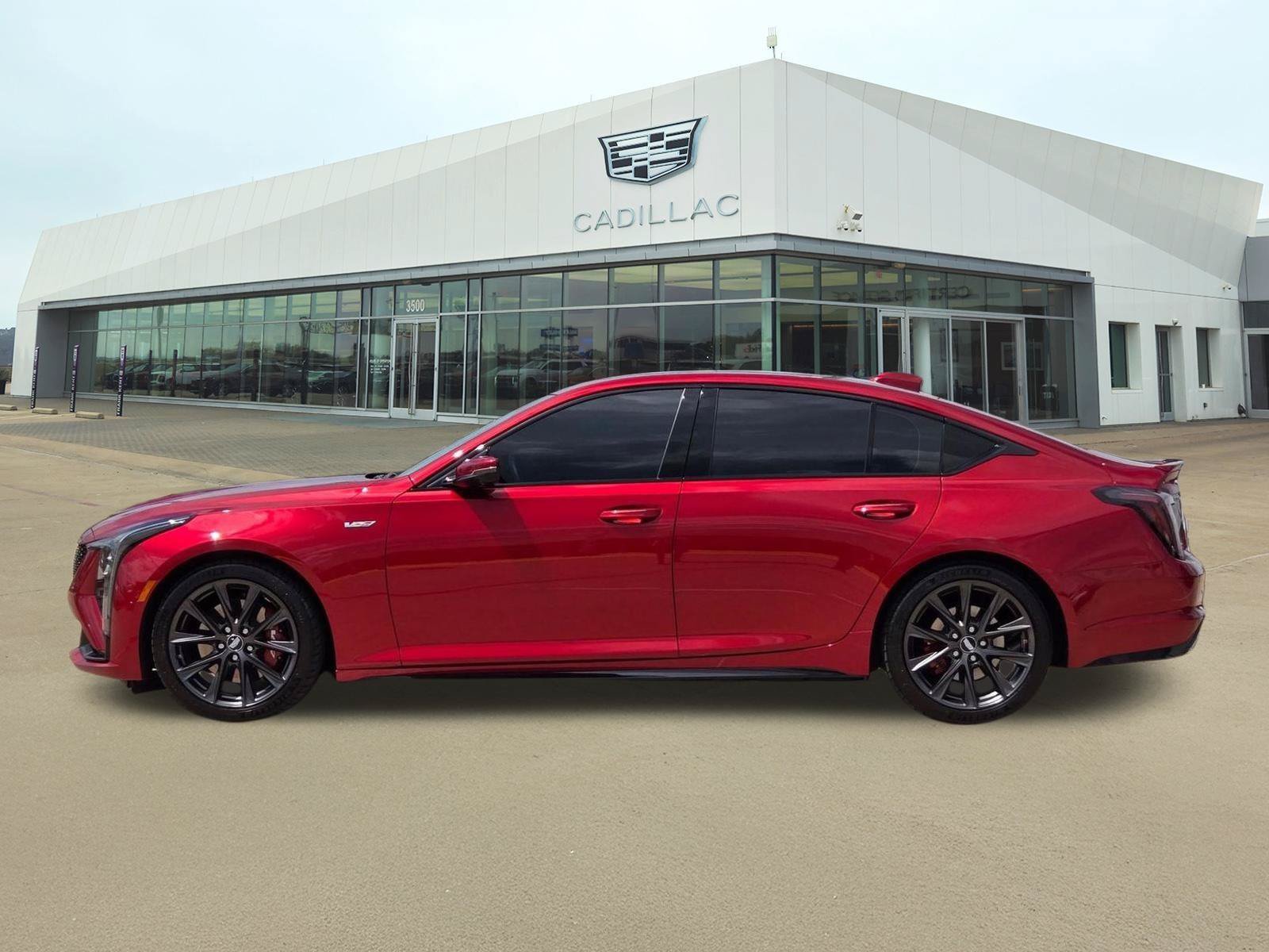Used 2025 Cadillac CT5 V RWD image 3