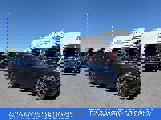 Used 2019 Mercedes-Benz E 300 4MATIC image 1