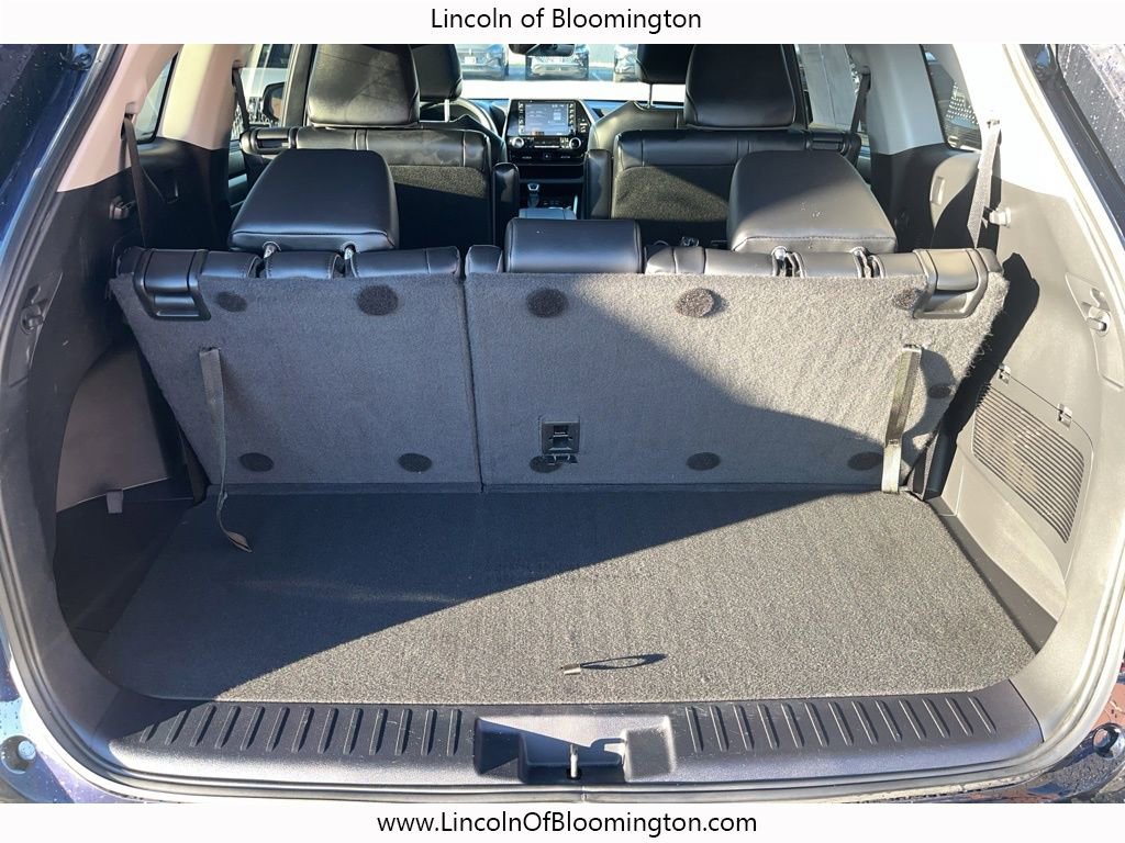 Used 2022 Toyota Highlander XLE image 10