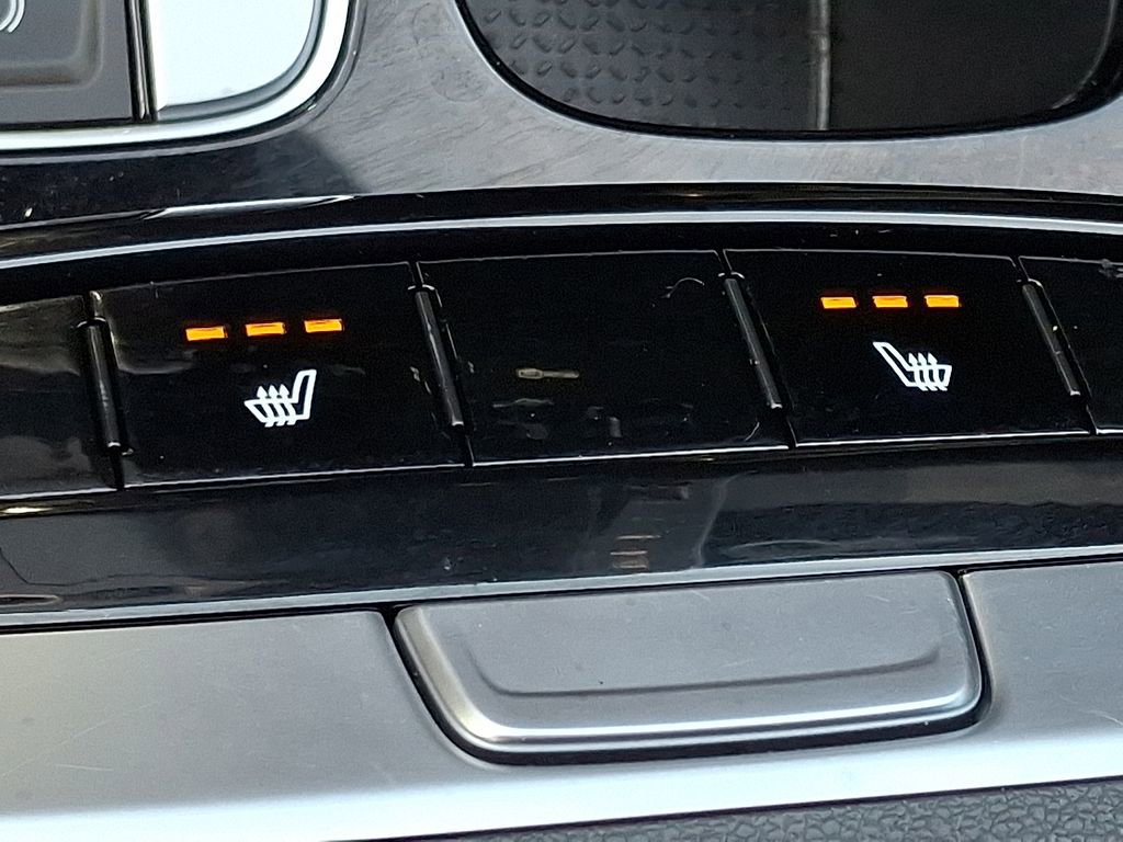 Used 2022 Hyundai Santa Cruz SEL Premium image 25