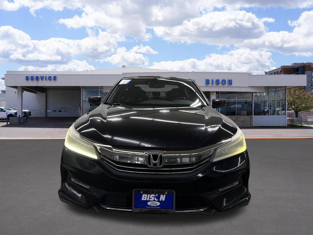 Used 2017 Honda Accord Touring image 8