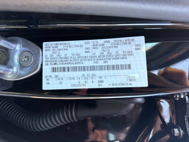 Certified 2024 Lincoln Corsair AWD w/ Equipment Group 101A image 33
