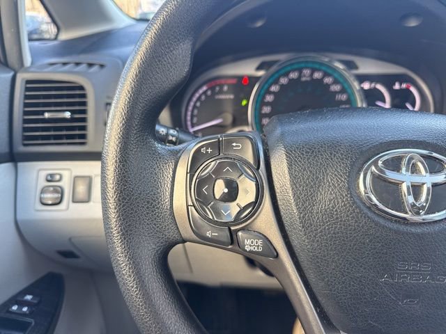Used 2013 Toyota Venza LE w/ LE Preferred Pkg image 19