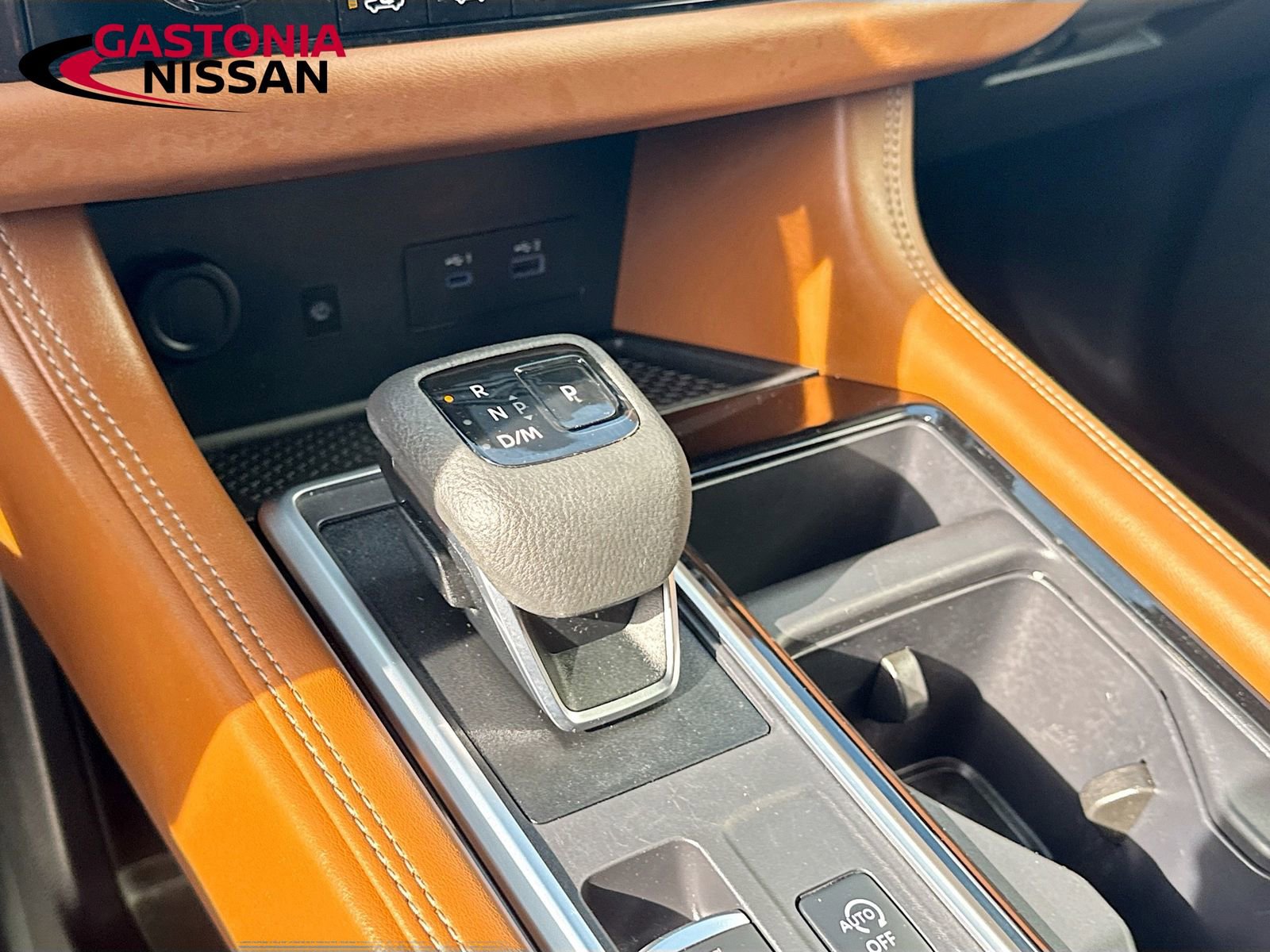 Used 2024 Nissan Pathfinder Platinum image 22