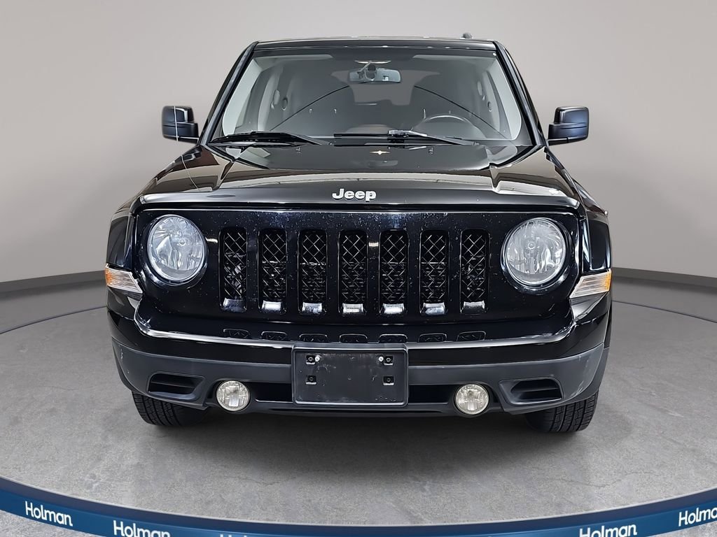 Used 2014 Jeep Patriot Latitude AWD/4WD image 3