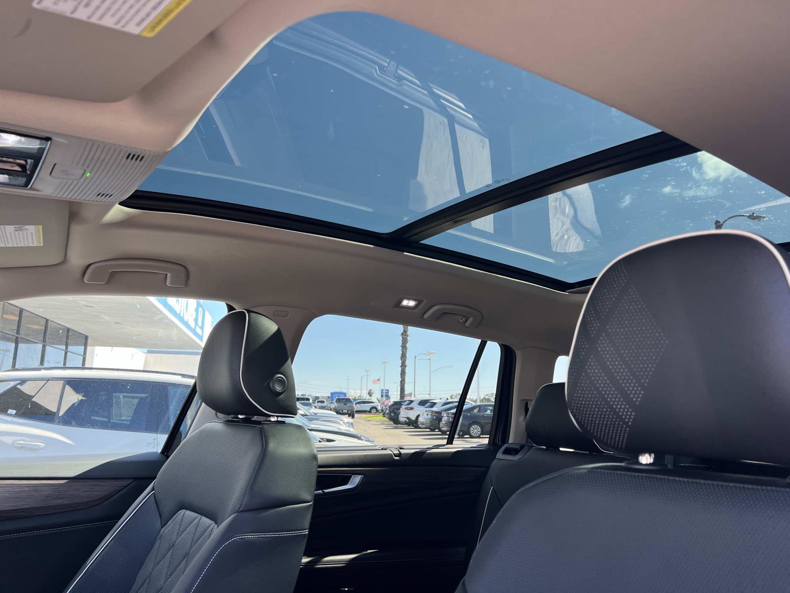 New 2026 Volkswagen Atlas SEL Premium R-Line image 22