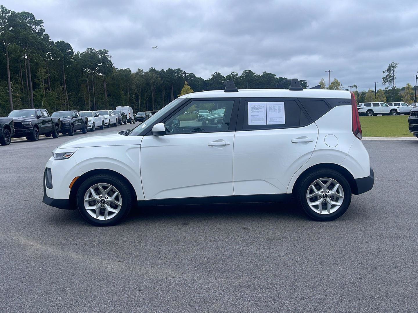 Used 2020 Kia Soul S FWD image 4