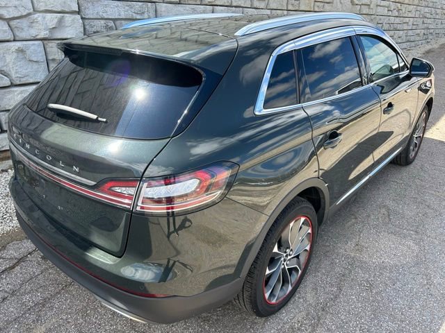 Used 2023 Lincoln Nautilus Reserve image 5