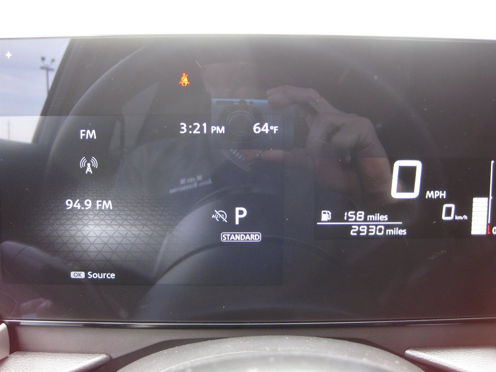 Used 2025 Nissan Kicks SV FWD image 15