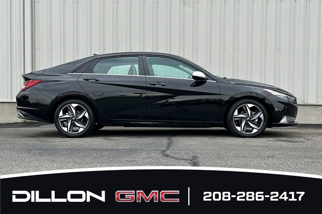 Used 2023 Hyundai Elantra Limited FWD image 3