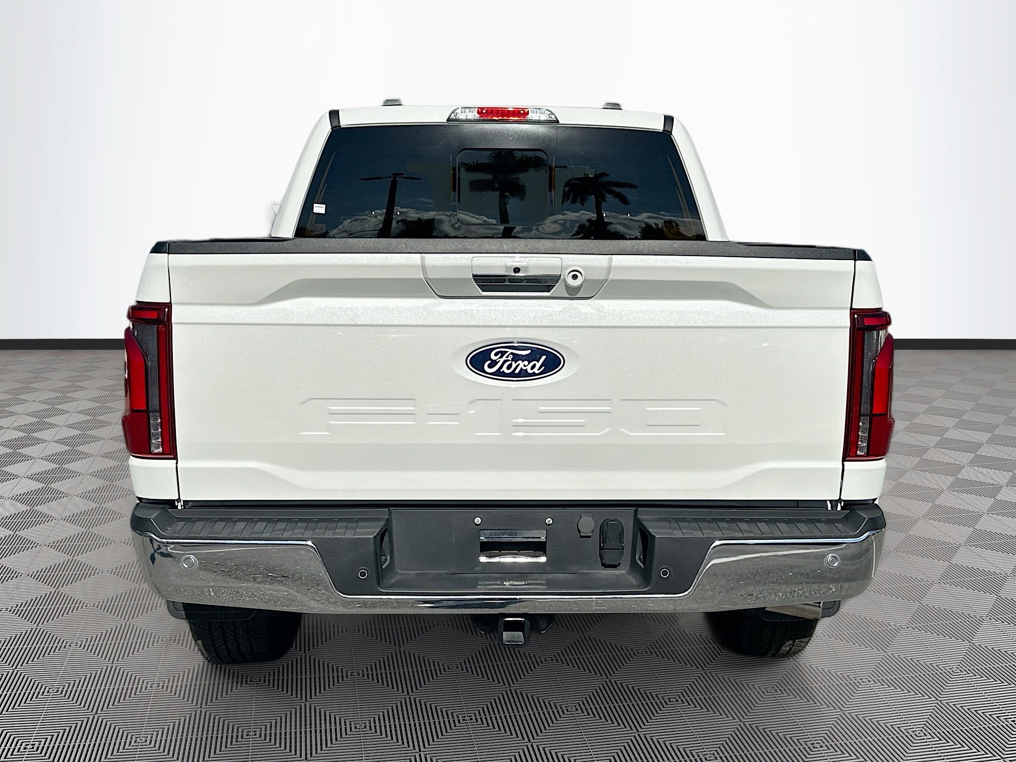 Used 2024 Ford F150 Lariat w/ FX4 Off-Road Package image 6