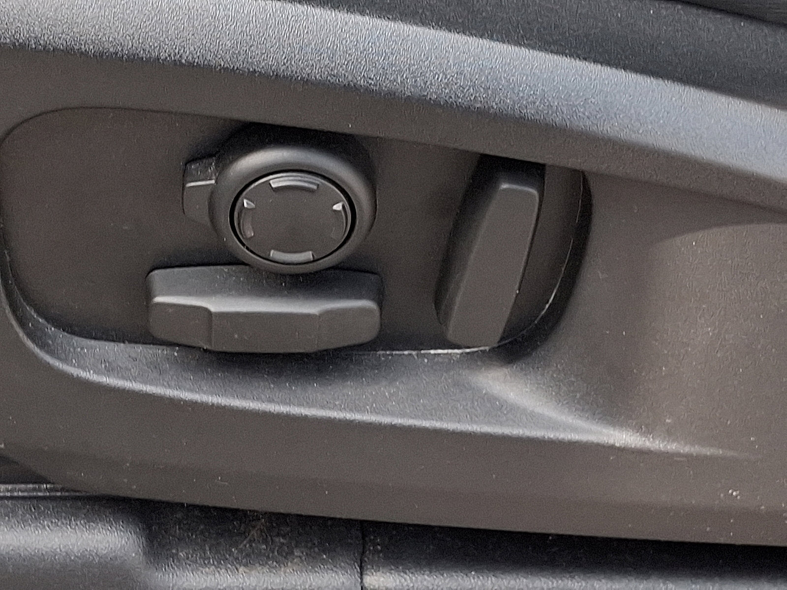 Used 2022 Land Rover Defender 110 X-Dynamic HSE image 26