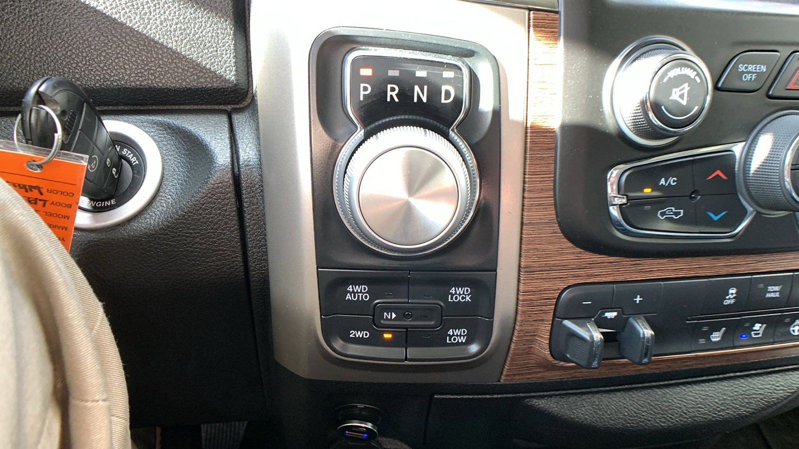 Used 2018 RAM 1500 Laramie image 18