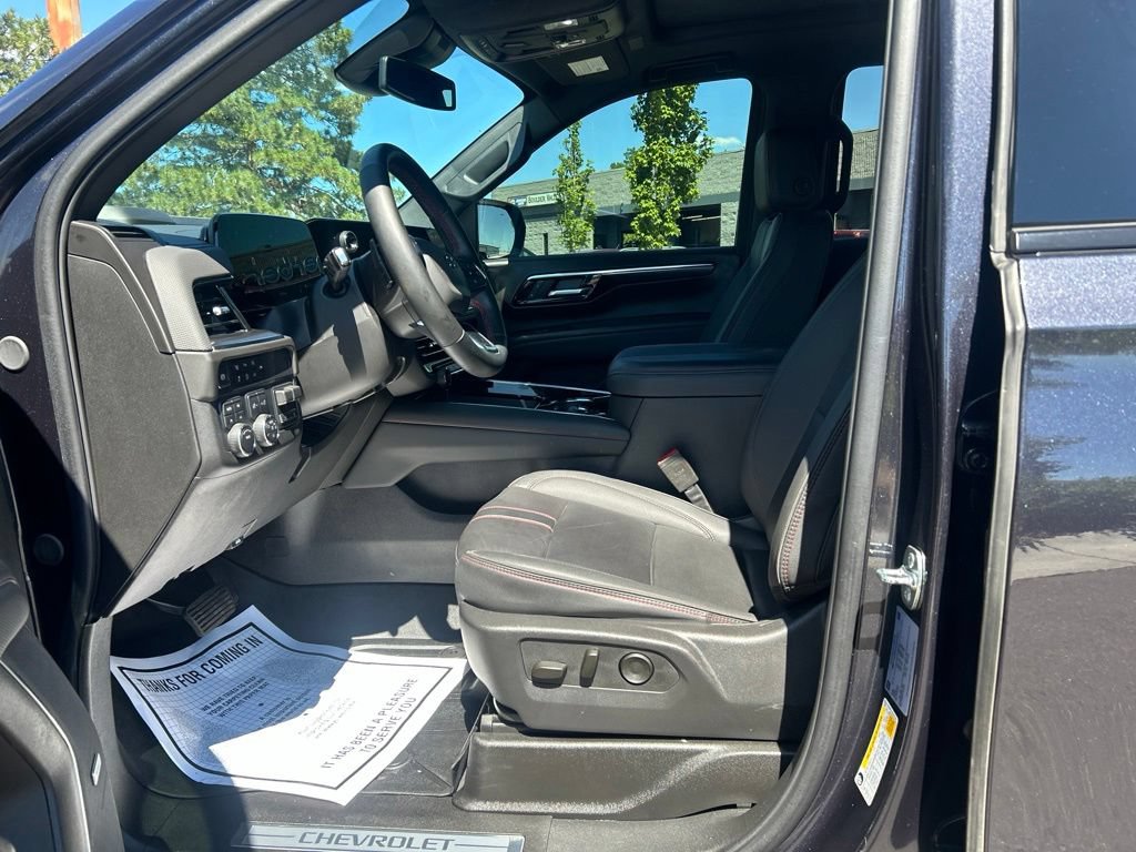 Used 2025 Chevrolet Tahoe RST w/ Comfort Package AWD/4WD image 25