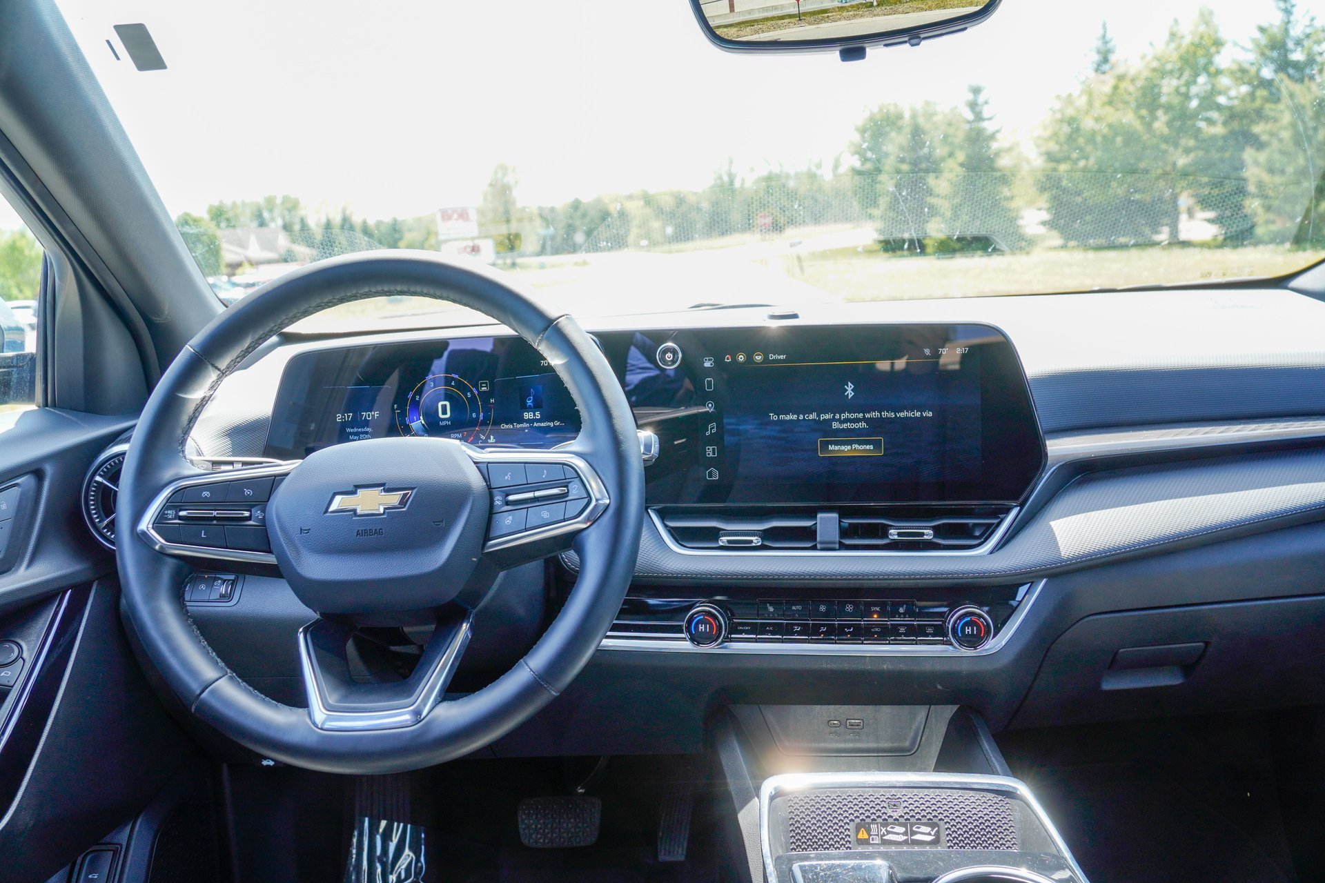 Used 2025 Chevrolet Equinox LT w/ Convenience Package II AWD/4WD image 4